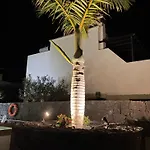Boutique Getaway Culture Nest Βίλα Yaiza (Lanzarote)